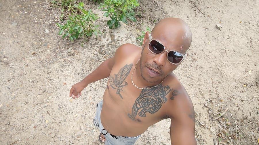 Profile of Robert, 34, Gay dating in Mango (Florida)