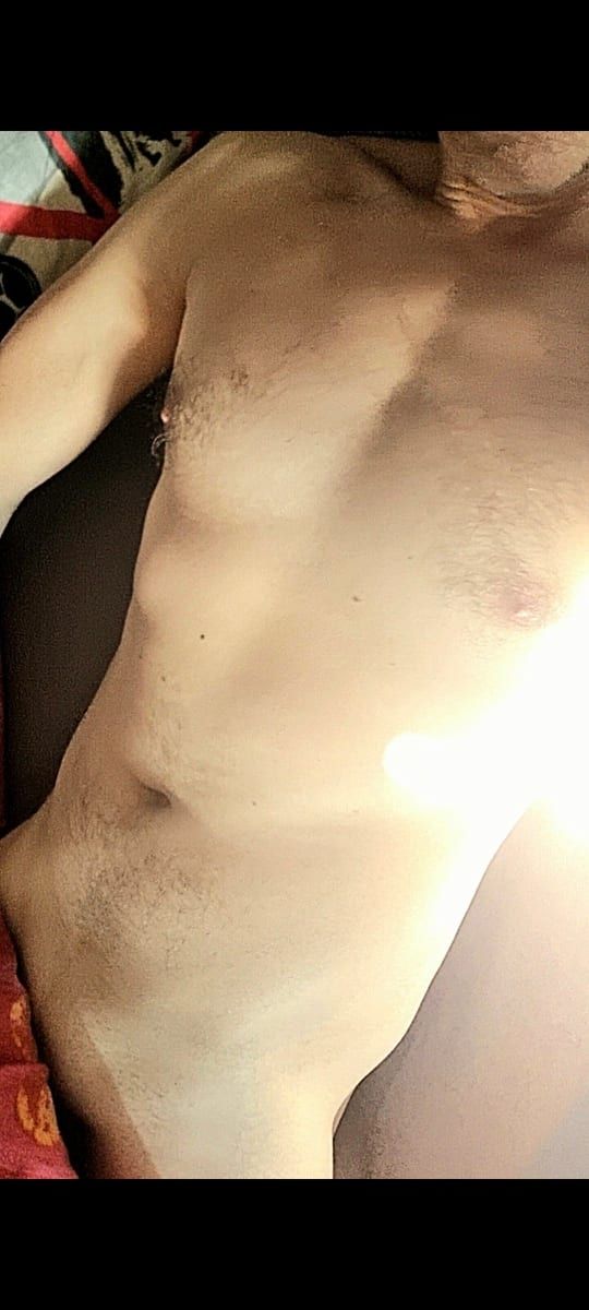 Ross - Gay dating in Junction City Profile of Ross, 25, Gay dating in Junction City (Kansas)