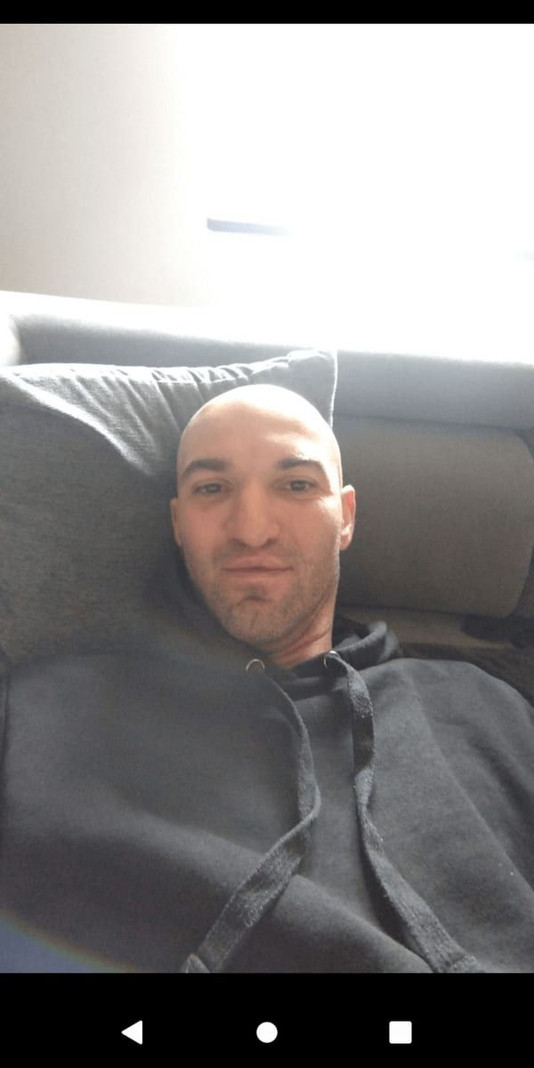 Profile of Ross, 27, Gay dating in Hough (Ohio)