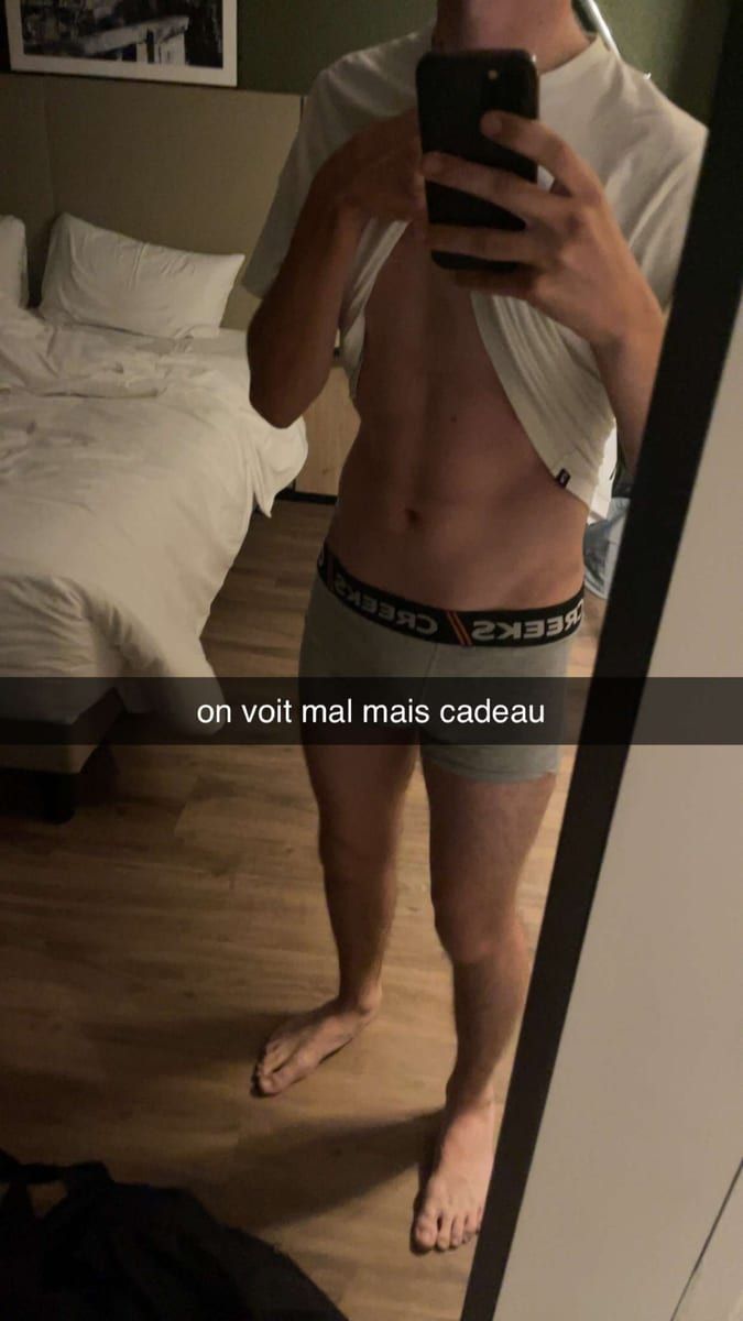Profile of Cory, 29, Gay dating in Madison (South Dakota)