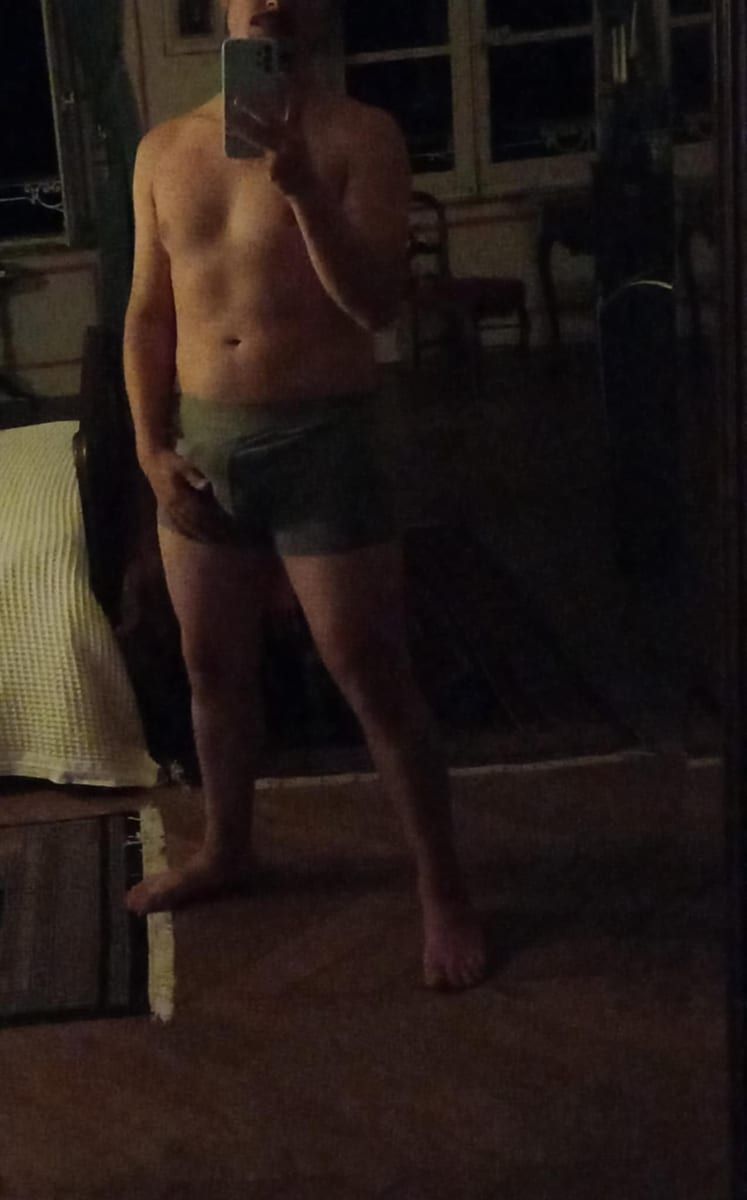 Profile of Aaron, 41, Gay dating in Maple Grove (Minnesota)