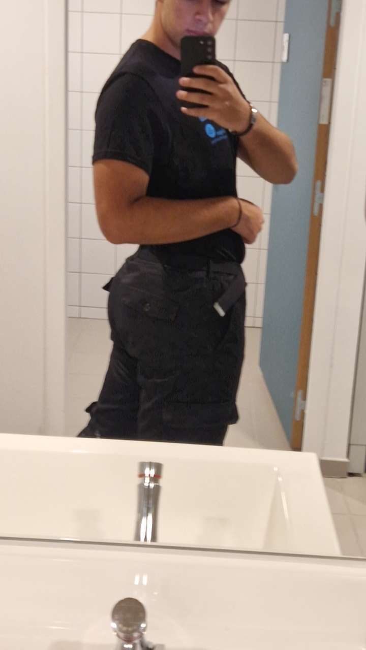 Profile of Roberto, 44, Gay dating in Brea (California)