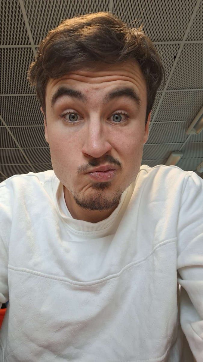 Cedric - Gay dating in Newton Profile of Cedric, 30, Gay dating in Newton (Iowa)