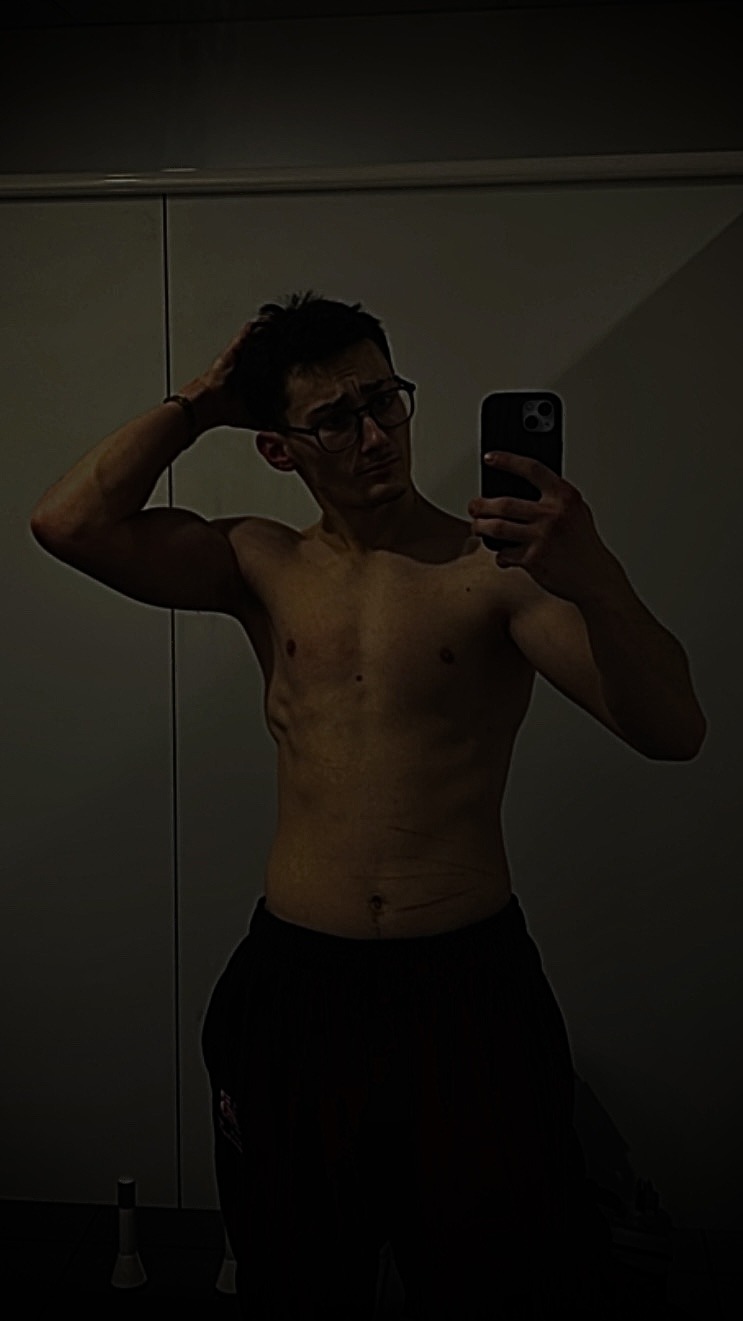 Juan - Gay dating in Lake Stickney Profile of Juan, 22, Gay dating in Lake Stickney (Washington)