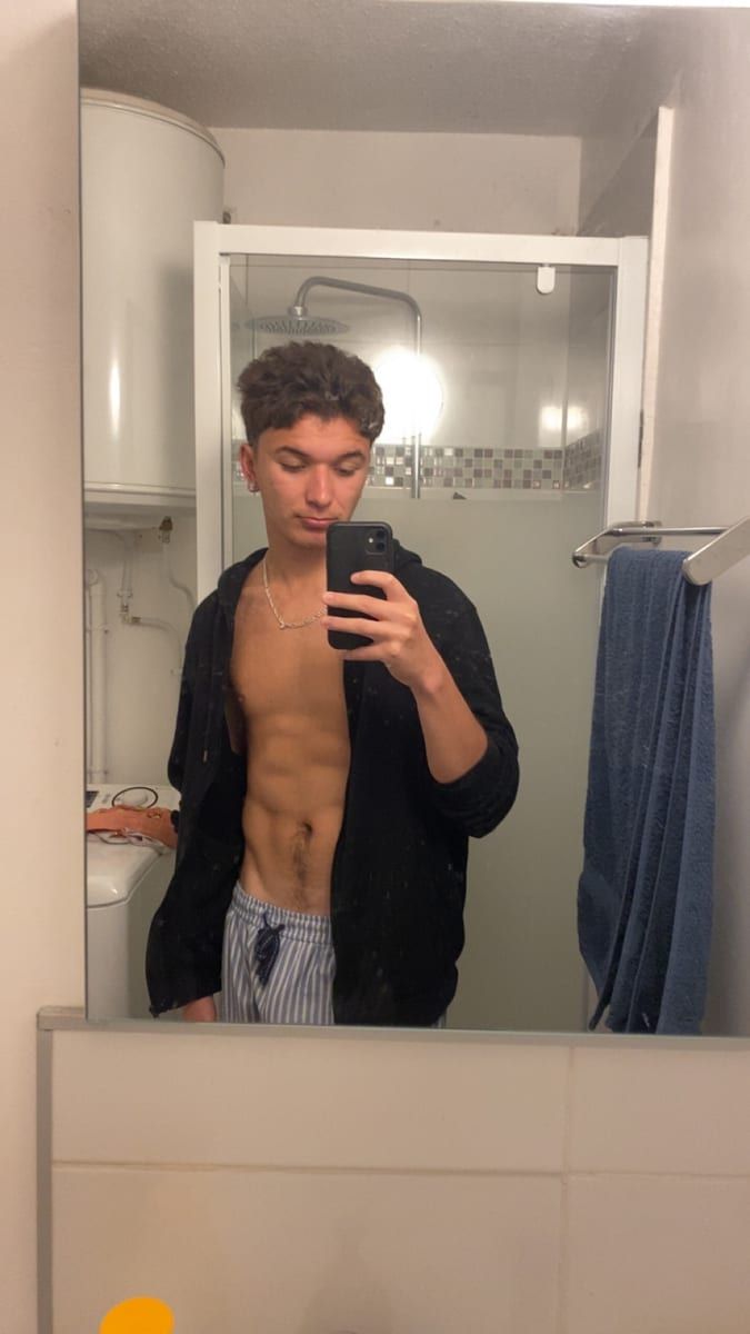 Profile of Christopher, 22, Gay dating in Longmont (Colorado)