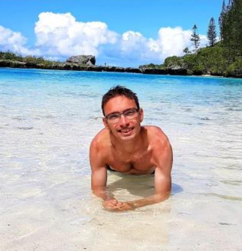 Adrian - Gay dating in Johns Creek Profile of Adrian, 29, Gay dating in Johns Creek (Georgia)