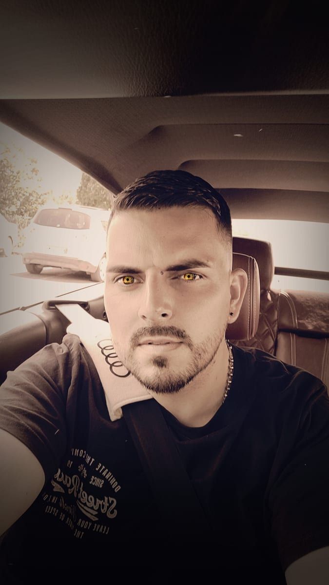 Profile of Javier, 40, Gay dating in Pikeville (Kentucky)