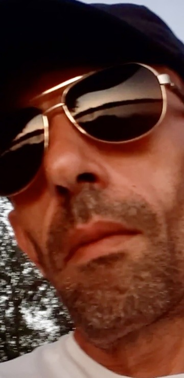 Joey - Gay dating in West Hartford Profile of Joey, 44, Gay dating in West Hartford (Connecticut)