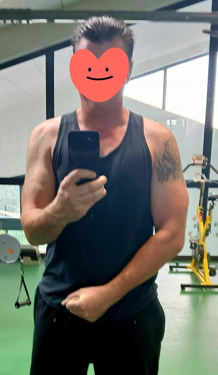 Profile of Victor, 28, Gay dating in Arvada (Colorado)
