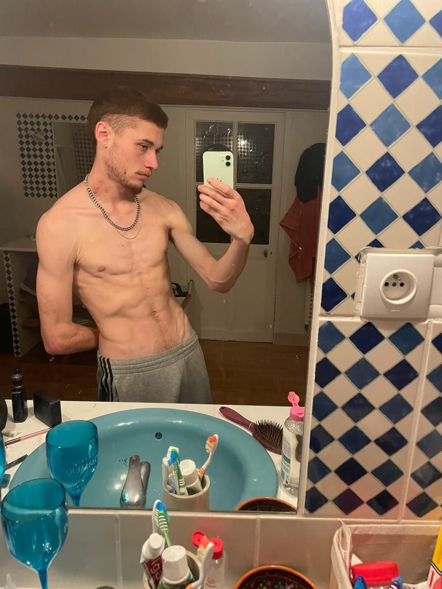 Profile of Ian, 42, Gay dating in Madison (South Dakota)