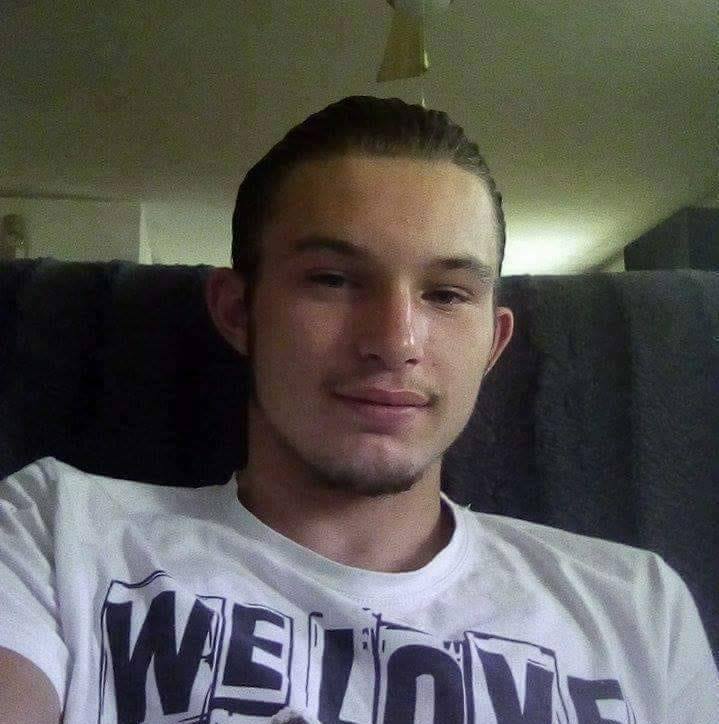 Profile of Angel, 23, Gay dating in Mooresville (Indiana)