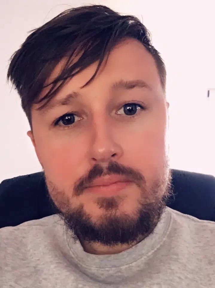 Profile of Garrett, 45, Gay dating in Edina (Minnesota)