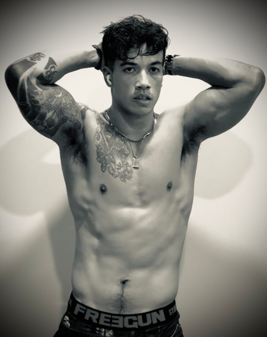 Profile of Dakota, 29, Gay dating in Menominee (Michigan)