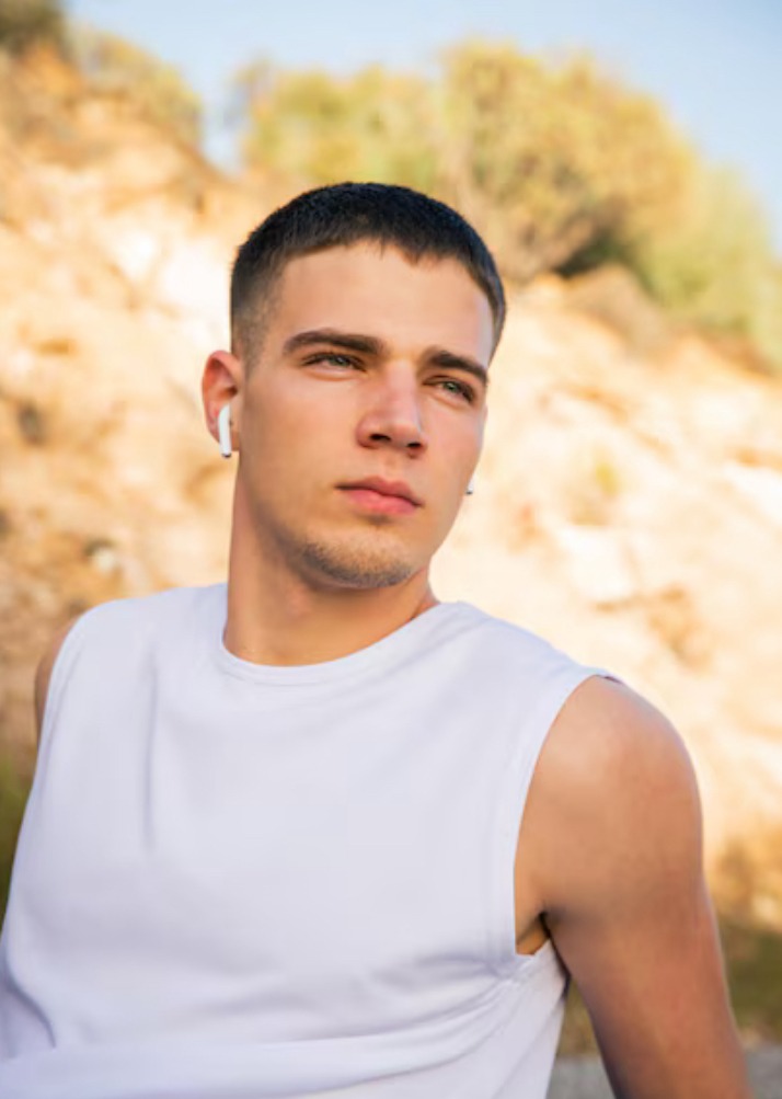Profile of Ezra, 28, Gay dating in Melvindale (Michigan)