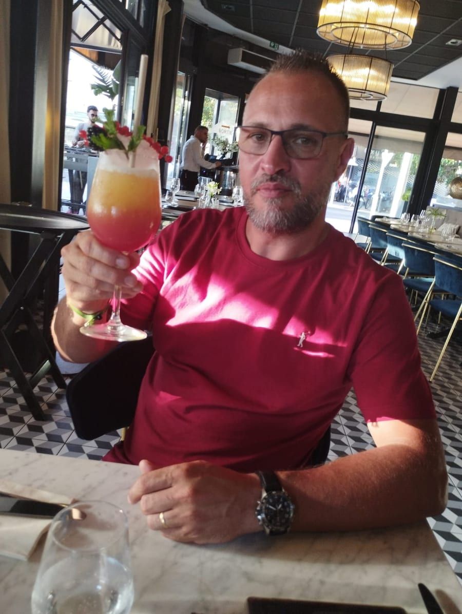 Profile of Samuel, 26, Gay dating in Brea (California)