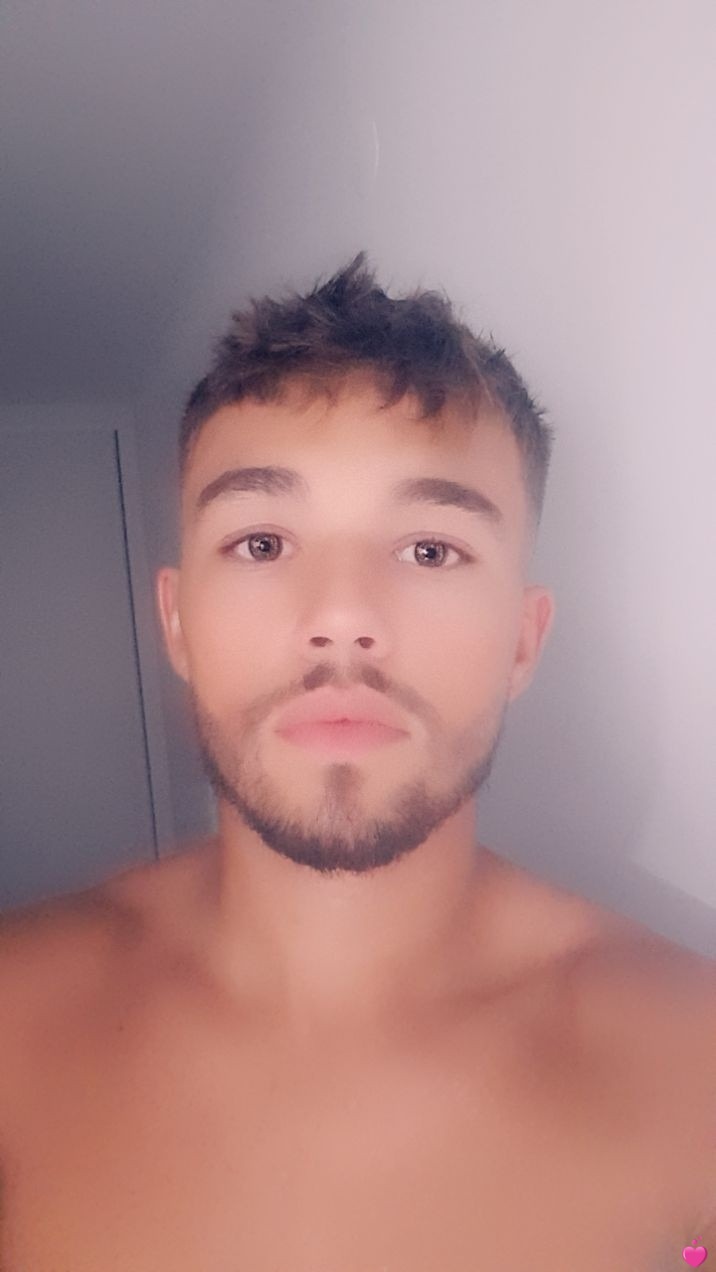 Profile of Vince, 25, Gay dating in Boardman (Ohio)